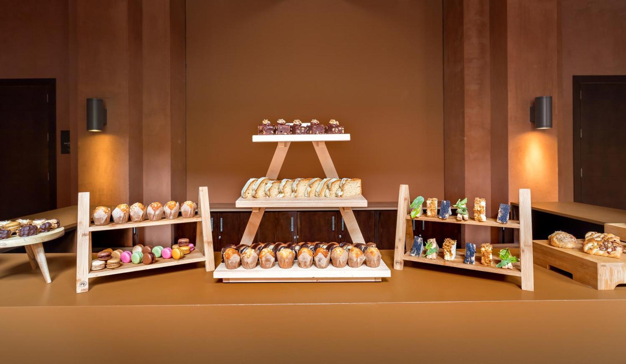 Barcelo Tenerife Golf Del Sur Exterior photo A display of chocolate truffles