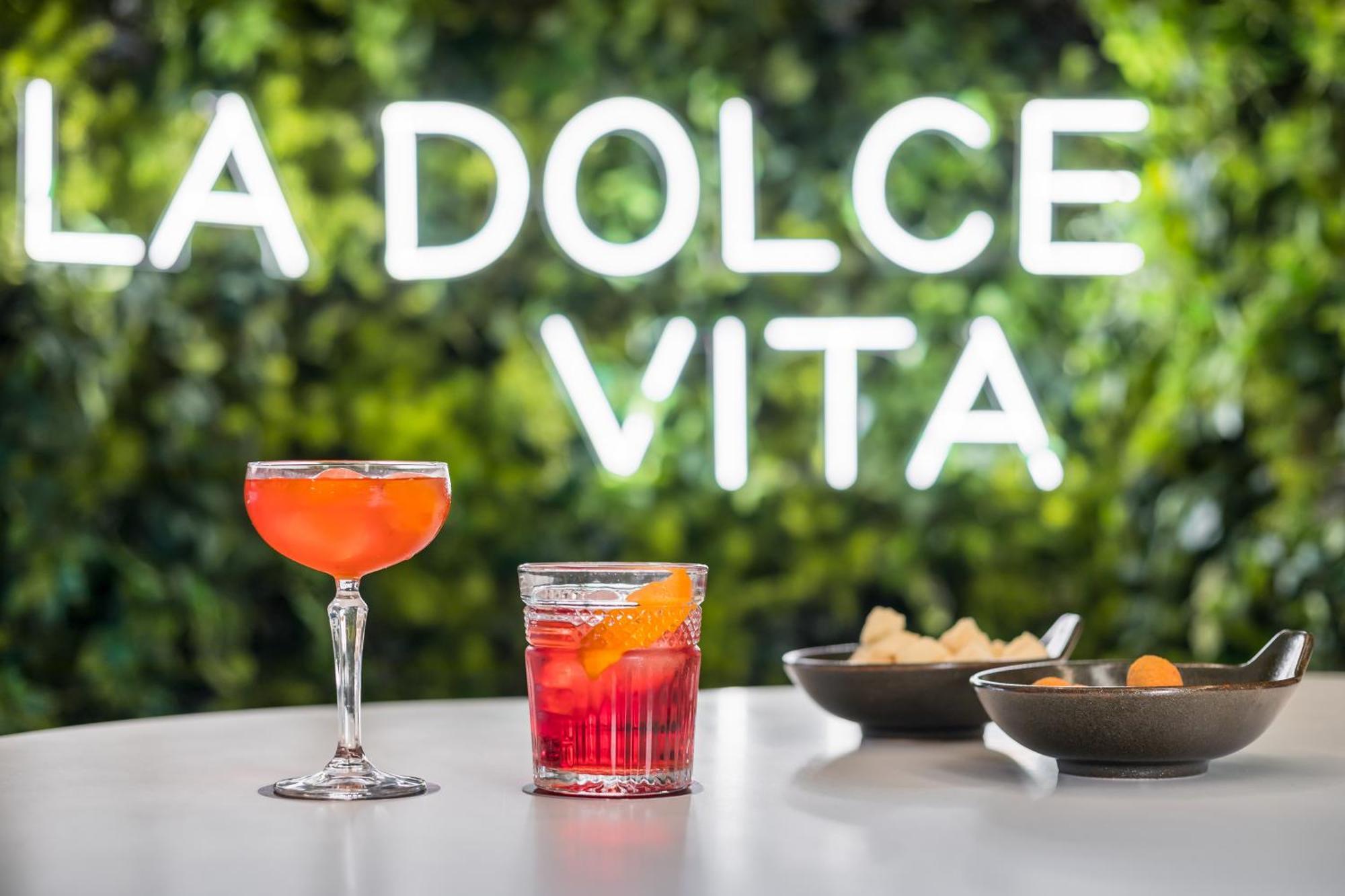 Barcelo Tenerife Golf Del Sur Exterior photo Aperol Spritz and Negroni